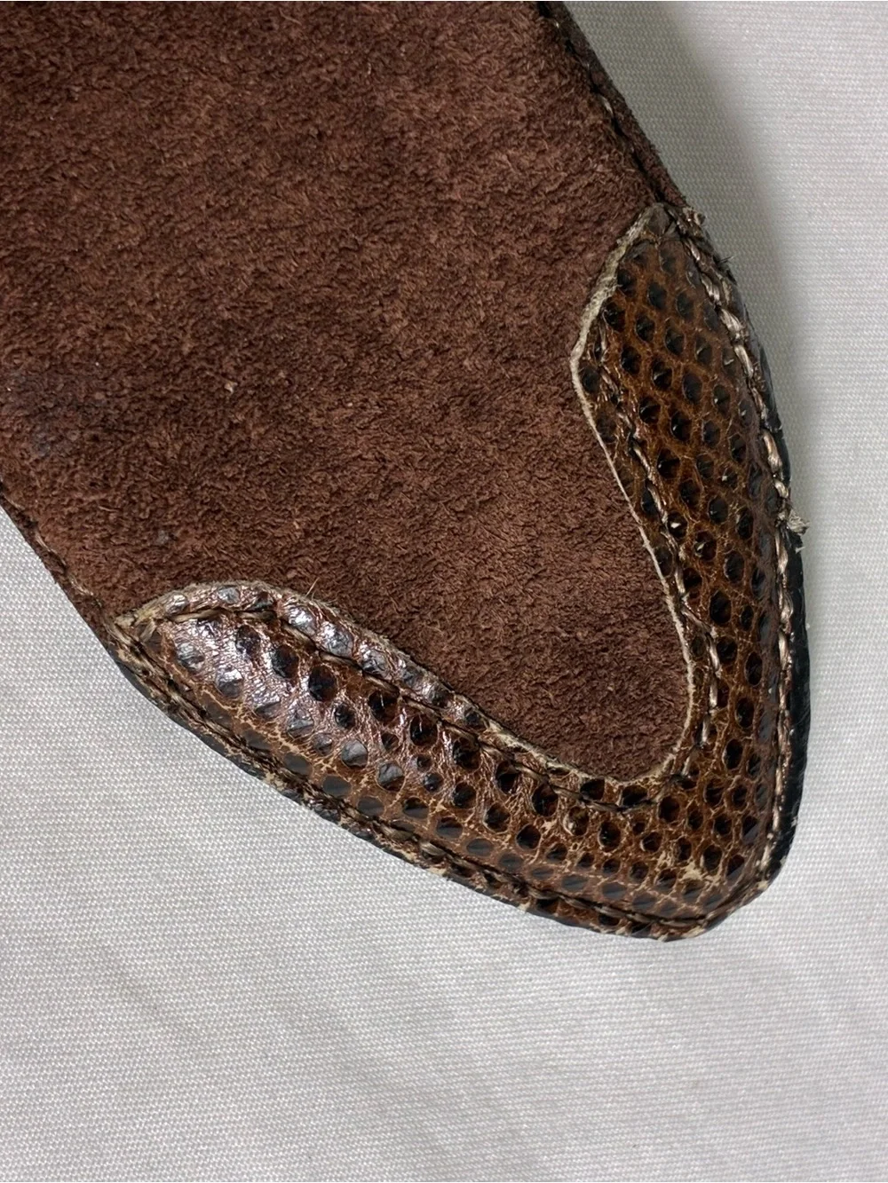 Torino Womens belt Sz M genuine suede chocolate brown made in USA